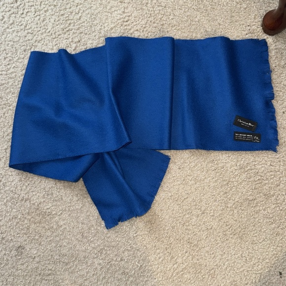Christian Dior Scarf 💙 GUC with COA - Picture 1 of 7